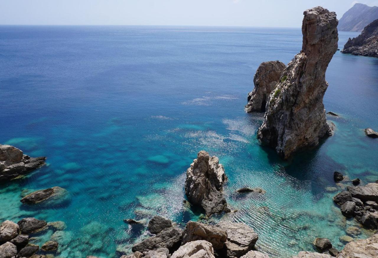 Konstantinos Palace Karpathos Bagian luar foto
