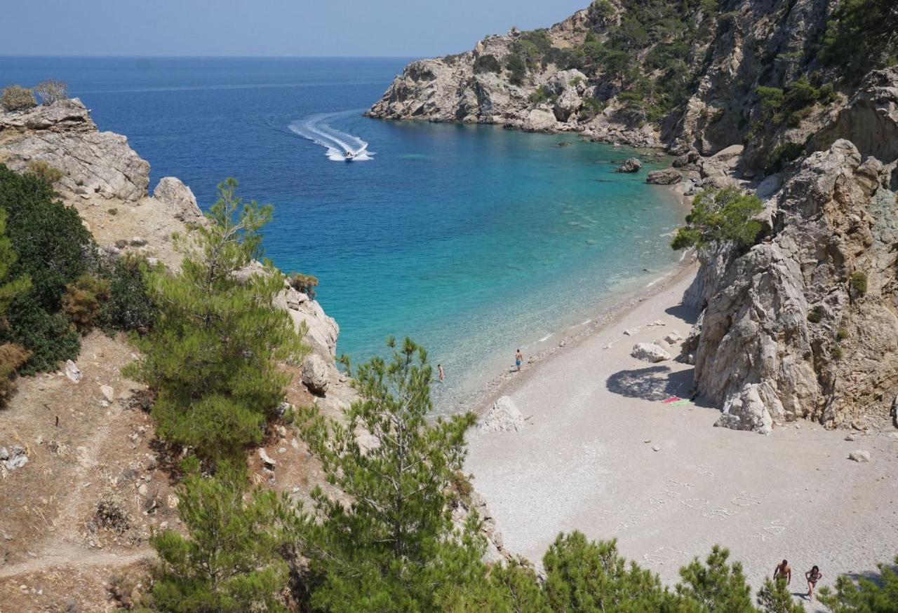 Konstantinos Palace Karpathos Bagian luar foto