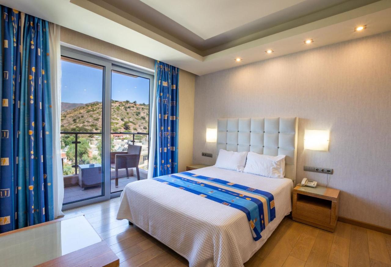 Konstantinos Palace Karpathos Bagian luar foto